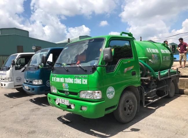 Đội ngũ thợ r&uacute;t hầm cầu quận 7 chuy&ecirc;n m&ocirc;n cao, tr&aacute;ch nhiệm