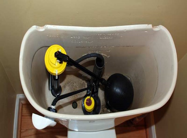 Vệ sinh bồn xả nước