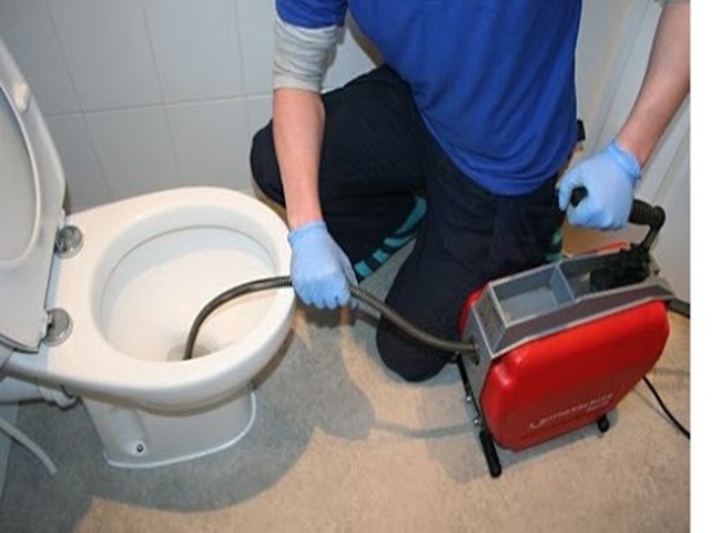 Th&ocirc;ng bồn cầu nghẹt quận 2 tại Tiến Minh uy t&iacute;n chất lượng