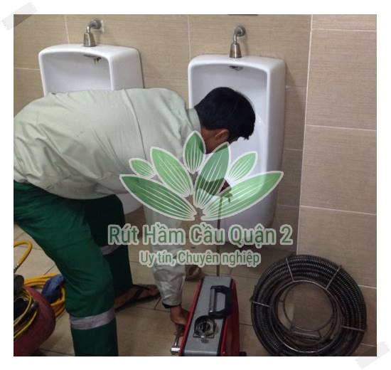 dọn nhà vệ sinh cần chuẩn bị những gì